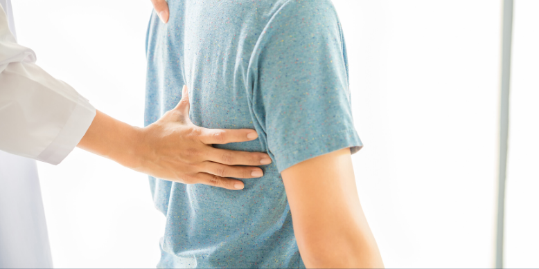 Kyfose – Rug Expertise Centrum Rugklachten, Rugpijn, Rug en Bekkencentrum Breda, Krullaards Perfect Reset Breda, Rug Expertise Centrum Breda, REC Breda, Fysiotherapie Breda, Fysio Breda, Fysiotherapeut Breda, REC Amsterdam, fysiotherapie Amsterdam, Fysio Amsterdam, Fysiotherapeut Amsterdam, Rug Expertise Centrum Amsterdam, Nekpijn, Nekklachten, Rug Expertise Centrum Delft, REC Delft, Rug specialist, Fysiotherapie Delft, Fysio Delft, Fysiotherapeut Delft, Nekpijn Amsterdam, Rugpijn Amsterdam, Nekpijn Delft, Nekpijn Breda, Rugpijn Delft, Rugpijn Breda, Rugpijn Amsterdam, Rugklachten, Nekklachten, Rug Expert, Rug Expertise Centrum Edam, REC Edam, Rugspecialist Edam, Rugklachten Edam, Fysiotherapeut Edam, Fysiotherapie Edam, REC Goes, Rug Expertise Centrum Goes, Rugspecialist Goes, Nekpijn Goes, Fysio Goes, Rugspecialist Zeeland, Fysiotherapie Goes, Fysio Goes, REC Haarlem, Rugspecialist Haarlem, Fysio Haarlem, Fysiotherapeut Haarlem, Fysiotherapie Haarlem, REC Hoorn, Rugspecialist Hoorn, Rugklachten Hoorn, Fysio Hoorn, Fysiotherapie Hoorn, Fysiotherapeut Hoorn, REC Purmerend, Rugspecialist Purmerend, Rug Expertise Centrum Nederland, Fysio Purmerend, Fysiotherapeut Purmerend, Fysio Rotterdam, Fysiotherapie Rotterdam, Fysiotherapeut Rotterdam, Rug Expertise Centrum Rotterdam, REC Rotterdam, Rugspecialist Rotterdam, Fysio Sint Oedenrode, Fysiotherapie Sint Oedenrode, REC Sint Oedenrode, Rug Expertise Centrum Sint Oedenrode, Rugspecialist Sint Oedenrode, REC Vlaardingen, Rug Expertise Centrum Vlaardingen, Fysio Vlaardingen Fysiotherapie Vlaardingen, Fysiotherapeut Sint Oedenrode, Fysiotherapeut Vlaardingen, REC Zierikzee, Rug Expertise Centrum Zierikzee, Fysio Zierikzee, Fysiotherapeut Zierikzee, Fysiotherapie Rug, Manuele therapie, Fysiotherapie voor de rug, Rein-Jan Elenbaas, Fysiotherapeut, Fysiotherapie behandeling, Online onderzoek, Online rugtest, Behandeling, Fydee Vitae, KPR, Krullaards Perfect Reset, Specifieke Rugklachten