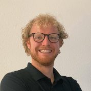 ruud bergenhenehouwen Rugklachten, Rugpijn, Rug en Bekkencentrum Breda, Krullaards Perfect Reset Breda, Rug Expertise Centrum Breda, REC Breda, Fysiotherapie Breda, Fysio Breda, Fysiotherapeut Breda, REC Amsterdam, fysiotherapie Amsterdam, Fysio Amsterdam, Fysiotherapeut Amsterdam, Rug Expertise Centrum Amsterdam, Nekpijn, Nekklachten, Rug Expertise Centrum Delft, REC Delft, Rug specialist, Fysiotherapie Delft, Fysio Delft, Fysiotherapeut Delft, Nekpijn Amsterdam, Rugpijn Amsterdam, Nekpijn Delft, Nekpijn Breda, Rugpijn Delft, Rugpijn Breda, Rugpijn Amsterdam, Rugklachten, Nekklachten, Rug Expert, Rug Expertise Centrum Edam, REC Edam, Rugspecialist Edam, Rugklachten Edam, Fysiotherapeut Edam, Fysiotherapie Edam, REC Goes, Rug Expertise Centrum Goes, Rugspecialist Goes, Nekpijn Goes, Fysio Goes, Rugspecialist Zeeland, Fysiotherapie Goes, Fysio Goes, REC Haarlem, Rugspecialist Haarlem, Fysio Haarlem, Fysiotherapeut Haarlem, Fysiotherapie Haarlem, REC Hoorn, Rugspecialist Hoorn, Rugklachten Hoorn, Fysio Hoorn, Fysiotherapie Hoorn, Fysiotherapeut Hoorn, REC Purmerend, Rugspecialist Purmerend, Rug Expertise Centrum Nederland, Fysio Purmerend, Fysiotherapeut Purmerend, Fysio Rotterdam, Fysiotherapie Rotterdam, Fysiotherapeut Rotterdam, Rug Expertise Centrum Rotterdam, REC Rotterdam, Rugspecialist Rotterdam, Fysio Sint Oedenrode, Fysiotherapie Sint Oedenrode, REC Sint Oedenrode, Rug Expertise Centrum Sint Oedenrode, Rugspecialist Sint Oedenrode, REC Vlaardingen, Rug Expertise Centrum Vlaardingen, Fysio Vlaardingen Fysiotherapie Vlaardingen, Fysiotherapeut Sint Oedenrode, Fysiotherapeut Vlaardingen, REC Zierikzee, Rug Expertise Centrum Zierikzee, Fysio Zierikzee, Fysiotherapeut Zierikzee, Fysiotherapie Rug, Manuele therapie, Fysiotherapie voor de rug, Rein-Jan Elenbaas, Fysiotherapeut, Fysiotherapie behandeling, Online onderzoek, Online rugtest, Behandeling